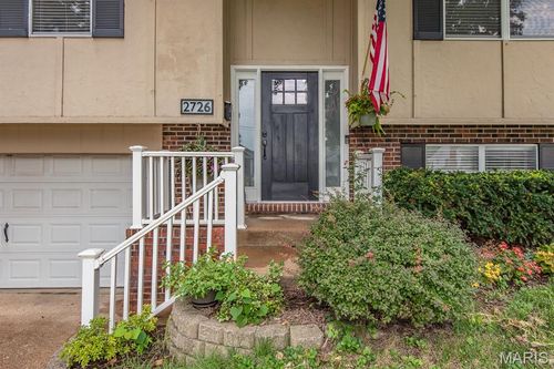 2726 Bremerton Rd, Brentwood, MO, 63144-2606 | Card Image