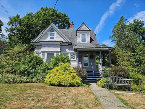 34 Thrall St, Naples, NY, 14512-9560 | Card Image