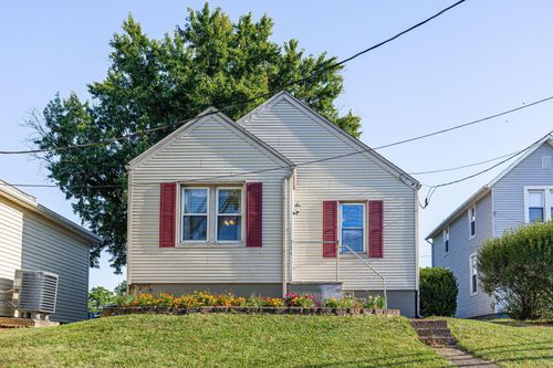 334 Lancaster Pike, Circleville, OH, 43113-1526 | Card Image