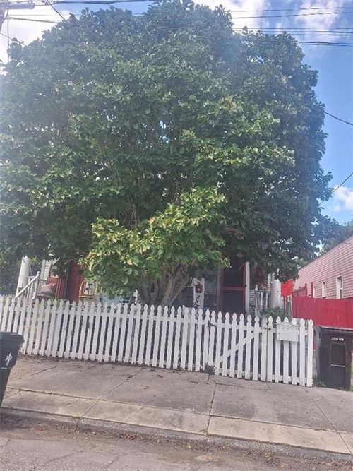 516 Bouny St, New Orleans, LA, 70114-2322 | Card Image
