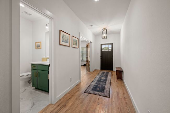1002 Meadow Bend Loop N, House other with 4 bedrooms, 5 bathrooms and null parking in Grapevine TX | Image 7