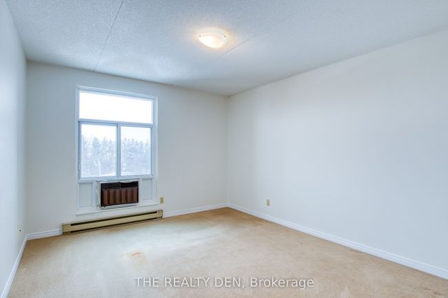 603 - 8 Christopher Crt, Condo with 2 bedrooms, 2 bathrooms and 1 parking in Guelph ON | Image 19