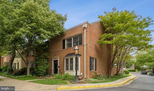 5931 Queenston St, SPRINGFIELD, VA, 22152-1721 | Card Image