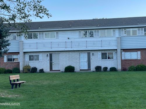 618 Smithridge Park, Reno, NV, 89502-5784 | Card Image