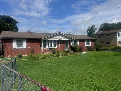 502 Woodbury Dr, Clarksville, TN, 37042-5232 | Card Image