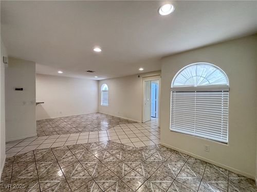 unit-127-1800 Edmond St, Las Vegas, NV, 89146-0327 | Card Image