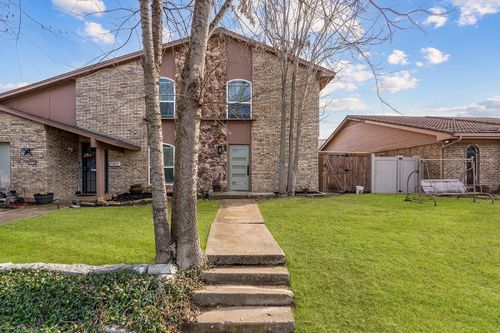 2730 Golfing Green Dr, Farmers Branch, TX, 75234-4902 | Card Image