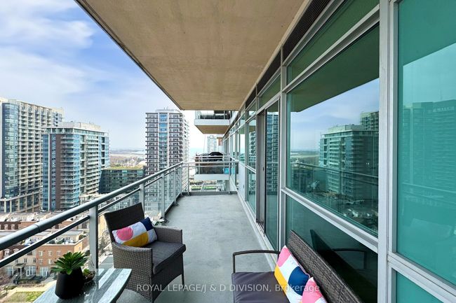 1707 - 80 Western Battery Rd, Condo with 2 bedrooms, 2 bathrooms and null parking in Toronto ON | Image 23