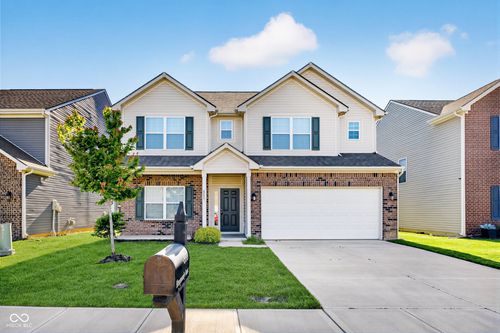 4553 Rhapsody Ln, Indianapolis, IN, 46235-8226 | Card Image