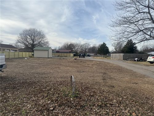 500 W End St, Springdale, AR, 72762 | Card Image