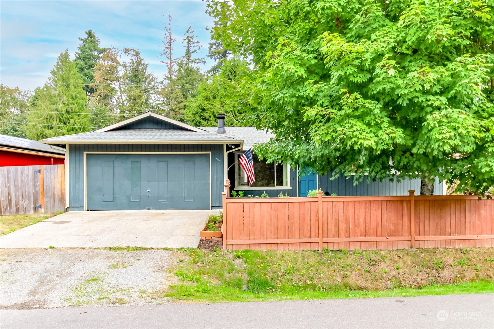 213th Pl, Maple Valley, WA 98038