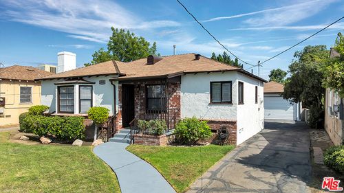 818 N Brand Blvd, San Fernando, CA, 91340-1413 | Card Image