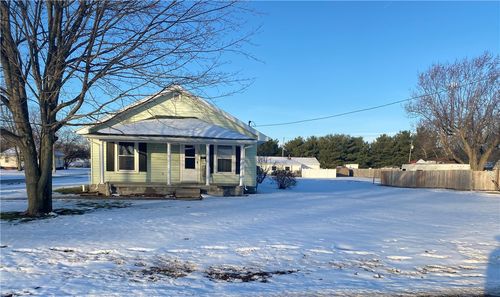 1401 N 10th St, Mattoon, IL, 61938-3213 | Card Image