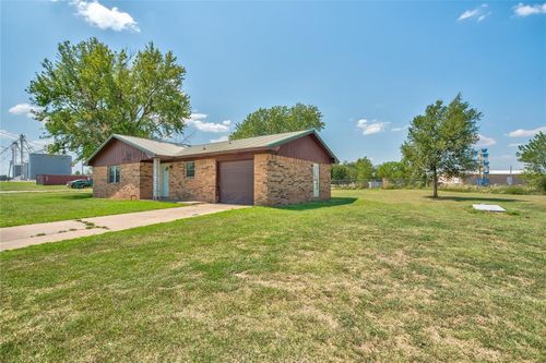 201 S County Line Road, Geary, OK, 73040 | Card Image