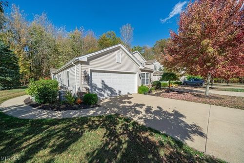 740 Lakeside Dr, Avon Lake, OH, 44012-2781 | Card Image