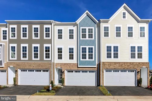 6872 Karter Robinson Dr, HAYMARKET, VA, 20169-2786 | Card Image