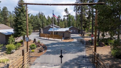 854 Fort Jack Pine Dr, Gilchrist, OR, 97737-9736 | Card Image