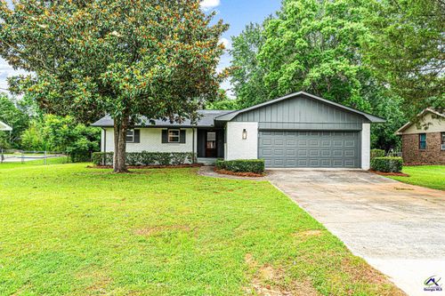106 Williams Dr, Bonaire, GA, 31005-3824 | Card Image