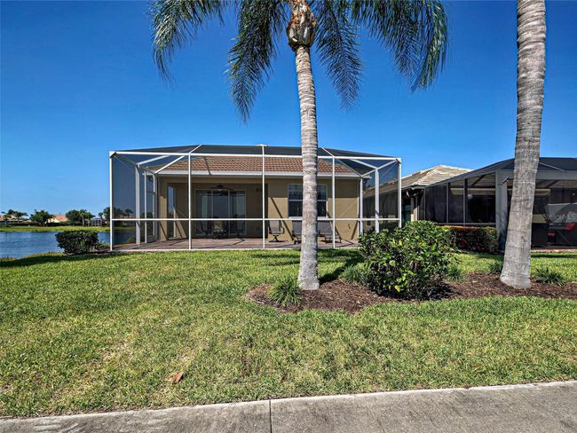 View of the backyard | Image 44