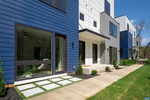 985 5th St Sw, CHARLOTTESVILLE, VA, 22902-6006 | Card Image