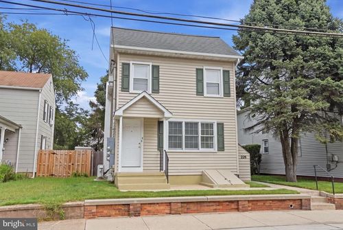 228 Washington, MORRISVILLE, PA, 19067 | Card Image