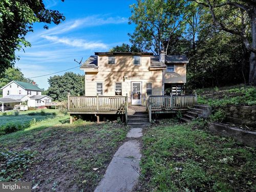 174 Distillery Rd, NEWMANSTOWN, PA, 17073-8803 | Card Image