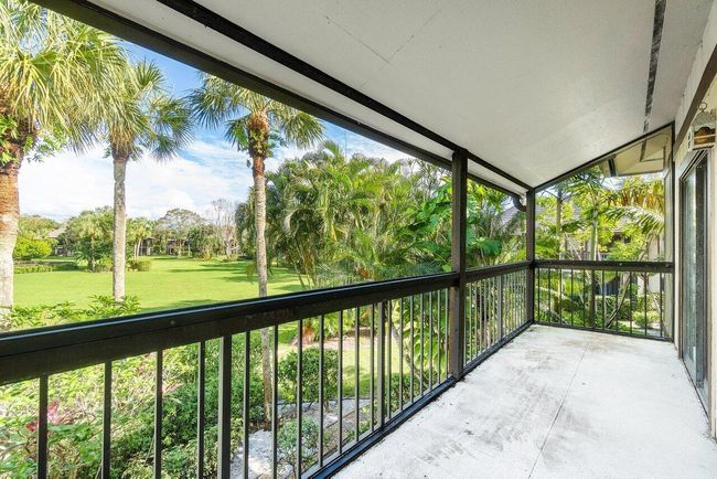 304305 - 13334 Polo Club Road, Condo with 2 bedrooms, 2 bathrooms and null parking in Wellington FL | Image 31