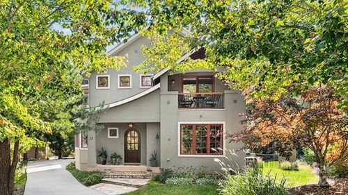 18 Ozark Spring Ln, Asheville, NC, 28805-8600 | Card Image