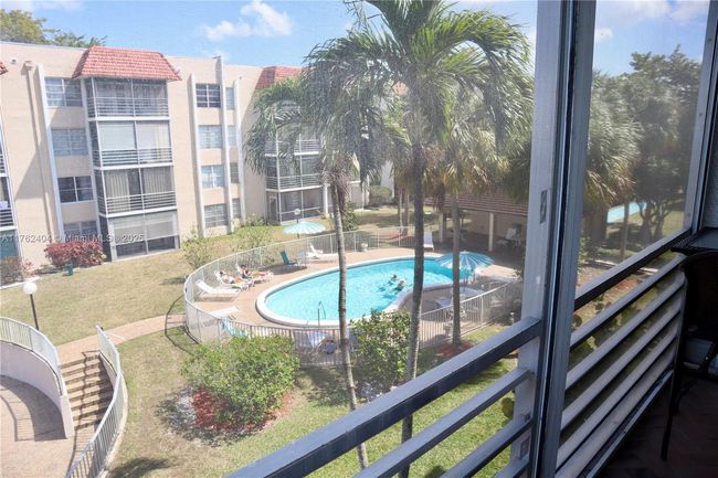 APT-301R - 3776 Inverrary Blvd, Condo with 2 bedrooms, 2 bathrooms and null parking in Lauderhill FL | Image 13