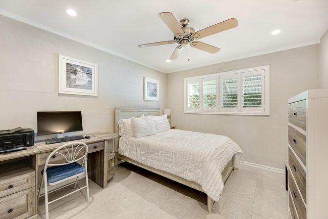 Bedroom 1 | Image 17