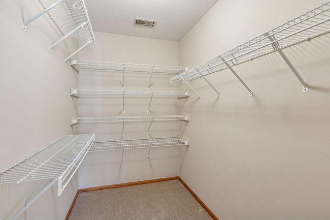 5929 Oxford St N, House other with 4 bedrooms, 4 bathrooms and null parking in Shoreview MN | Image 37