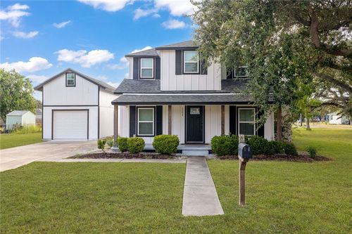 1104 N Allen St, Rockport, TX, 78382-3108 | Card Image