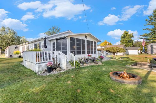 534 Hickory Ln, Coldwater, MI, 49036-7527 | Card Image