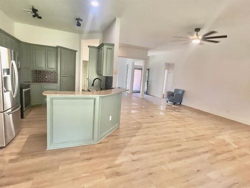 1121 Charlton Rd, Edmond, OK, 73003-6168 | Card Image