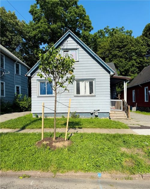 188 5th St, Rochester, NY, 14605-2420 | Card Image