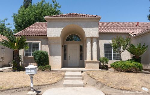 1044 E Manhattan Avenue, Fresno, CA, 93720 | Card Image