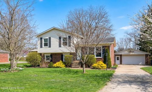 6530 Manassas Dr, Pewee Valley, KY, 40056-9060 | Card Image