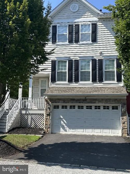 2709 Whittleby Ct, West Chester, PA, 19382-8185 | Card Image