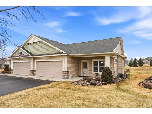 527 Morgan Dr, New Richmond, WI, 54017-2409 | Card Image