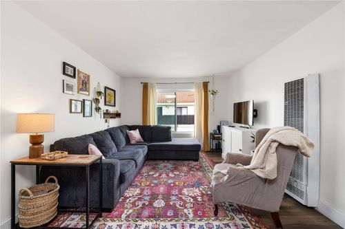 12-21913 Belshire Ave, Hawaiian Gardens, CA, 90716-2313 | Card Image