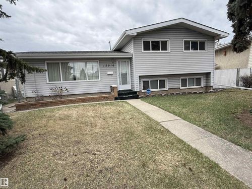 12916 95a St Nw, Edmonton, AB, T5E4A1 | Card Image