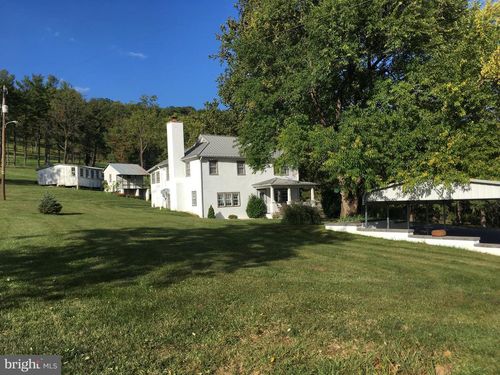 10436 John S Mosby Hwy, PARIS, VA, 20130-1600 | Card Image