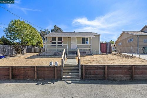 760 Alhambra Rd, El Sobrante, CA, 94803-1702 | Card Image