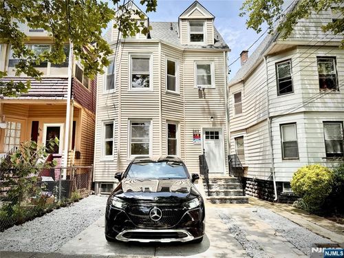 243 Mount Vernon Ave, Orange, NJ, 07050-1711 | Card Image