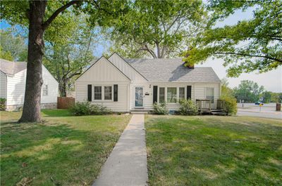 5845 Marty Street, House other with 4 bedrooms, 2 bathrooms and null parking in Overland Park KS | Image 2