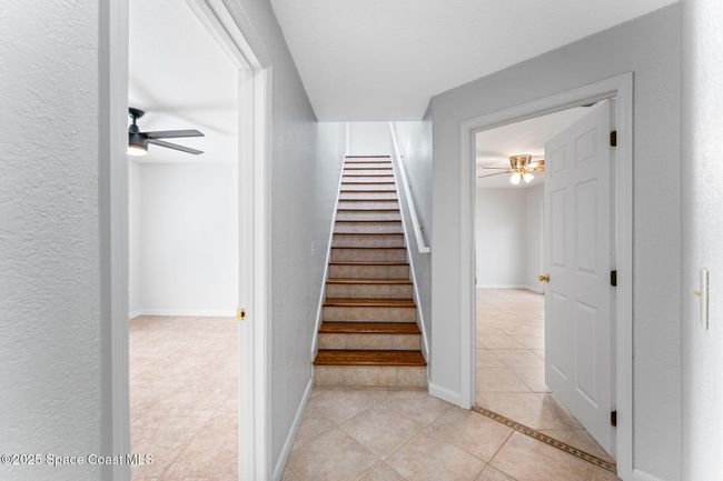 Large Hallway | Image 84