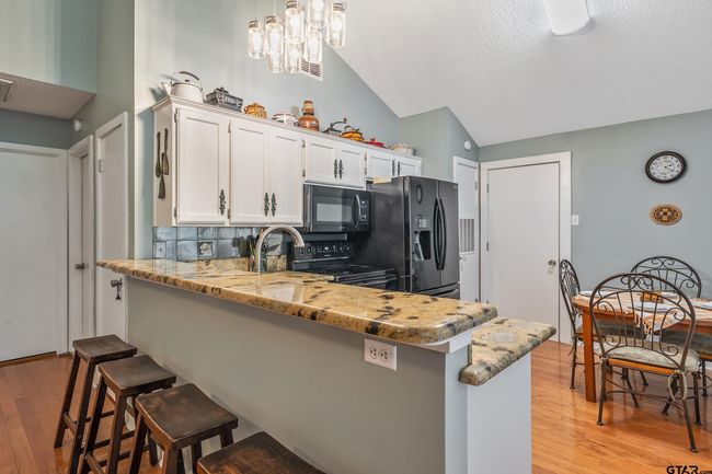 201 Elmwood Ln, House other with 2 bedrooms, 2 bathrooms and null parking in Holly Lake Ranch TX | Image 7
