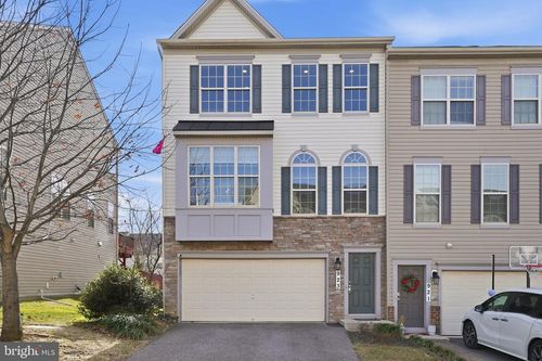 923 Whitstable Blvd, Arnold, MD, 21012-1994 | Card Image