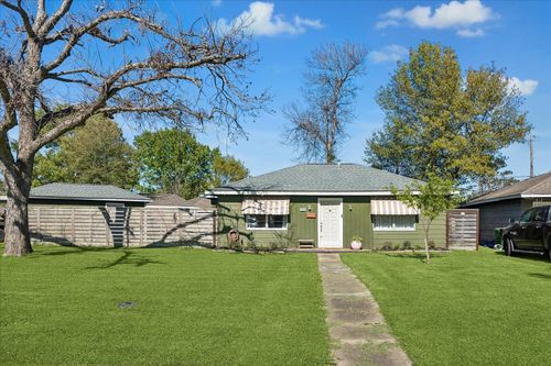 2418 Roy Cir, Houston, TX, 77007-1309 | Card Image