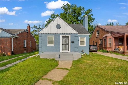 16111 Gilchrist St, Detroit, MI, 48235-3446 | Card Image